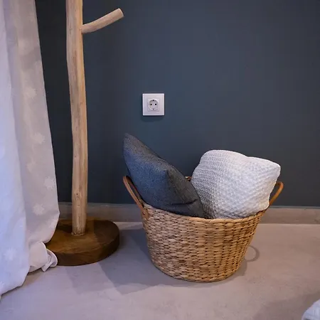 Cozy Central Apartment
